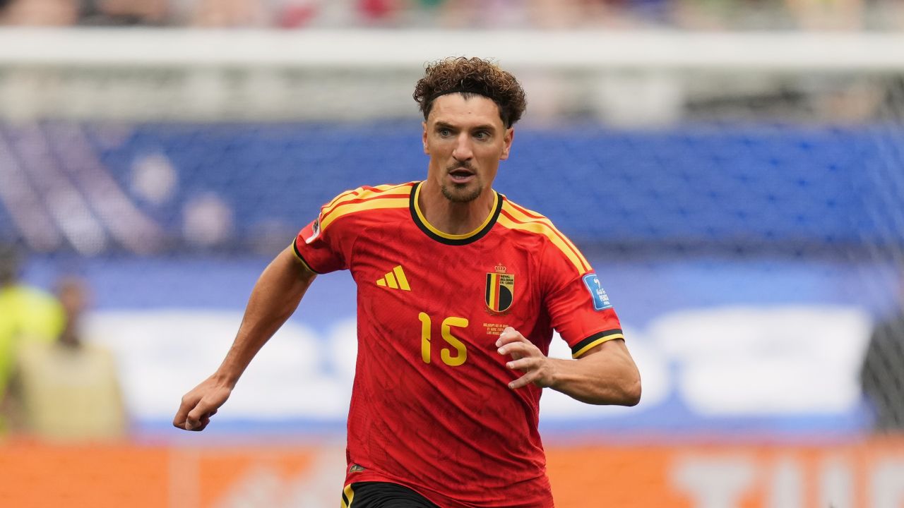 Thomas Meunier Joins Sunderland for Europa League Push