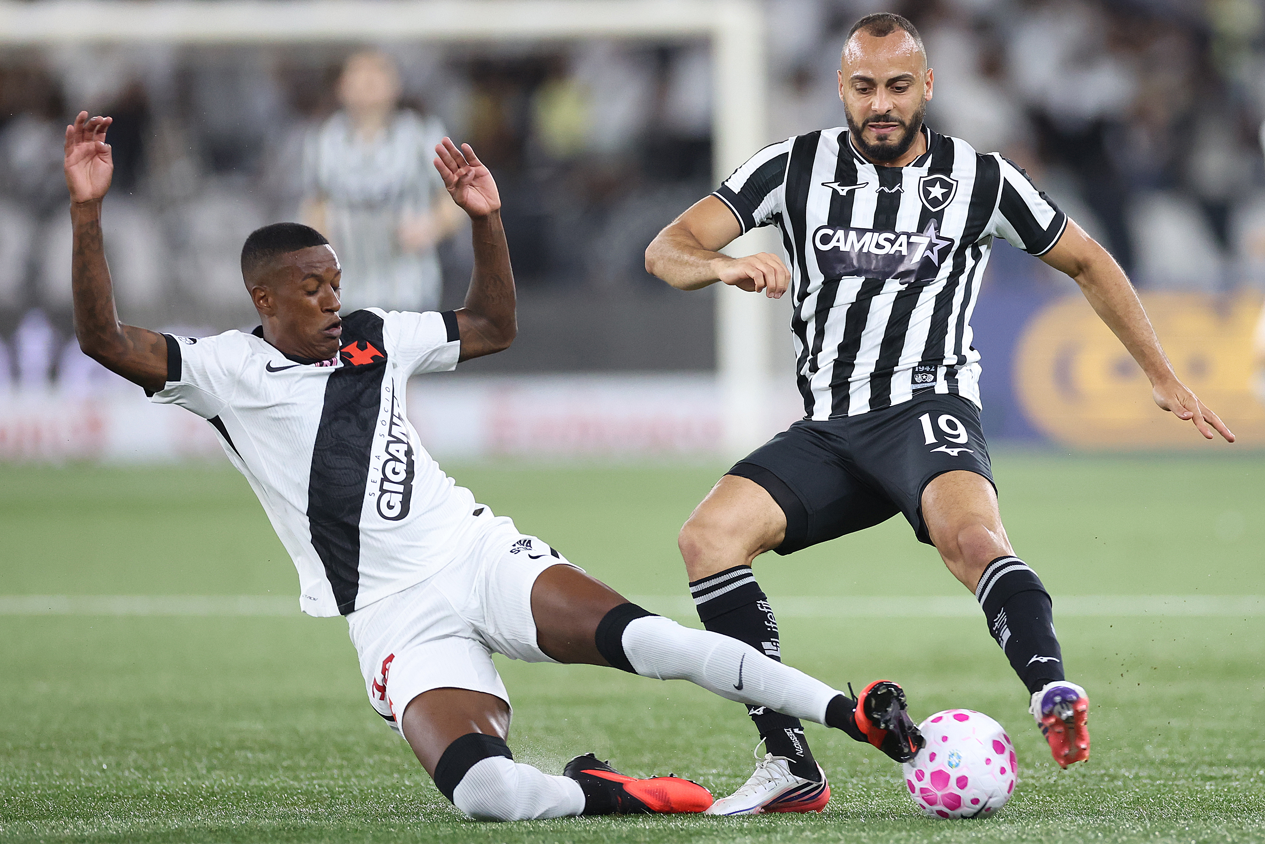 Pós-Jogo: Botafogo 1 x 2 Vasco – Sinais de reação no Nilton Santos, mas o sofrimento continua!