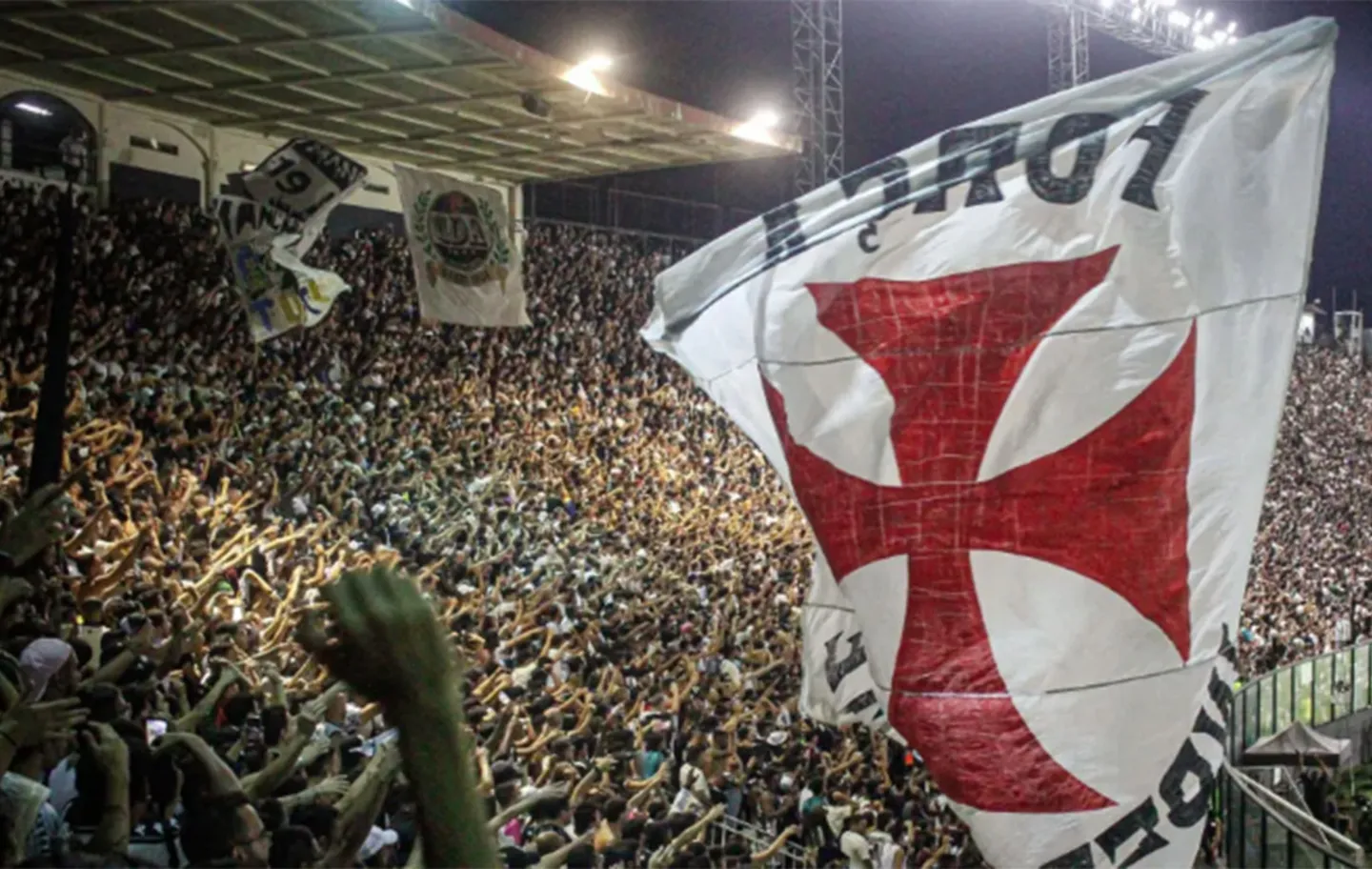 Semana de fortes emoções: Vasco é eliminado pelo Boca, aprova nova SAF e conquista virada épica sobre o Corinthians