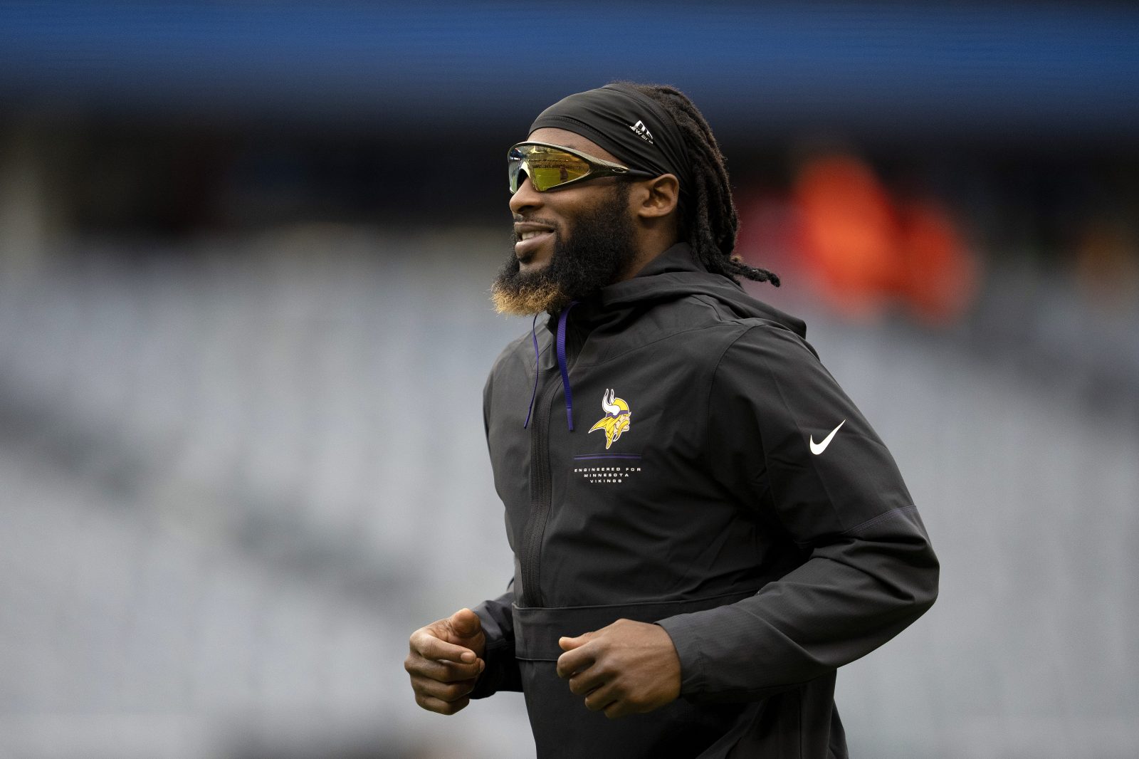 Vikings' Aaron Jones Faces MRI After Knee Injury in Colts Game