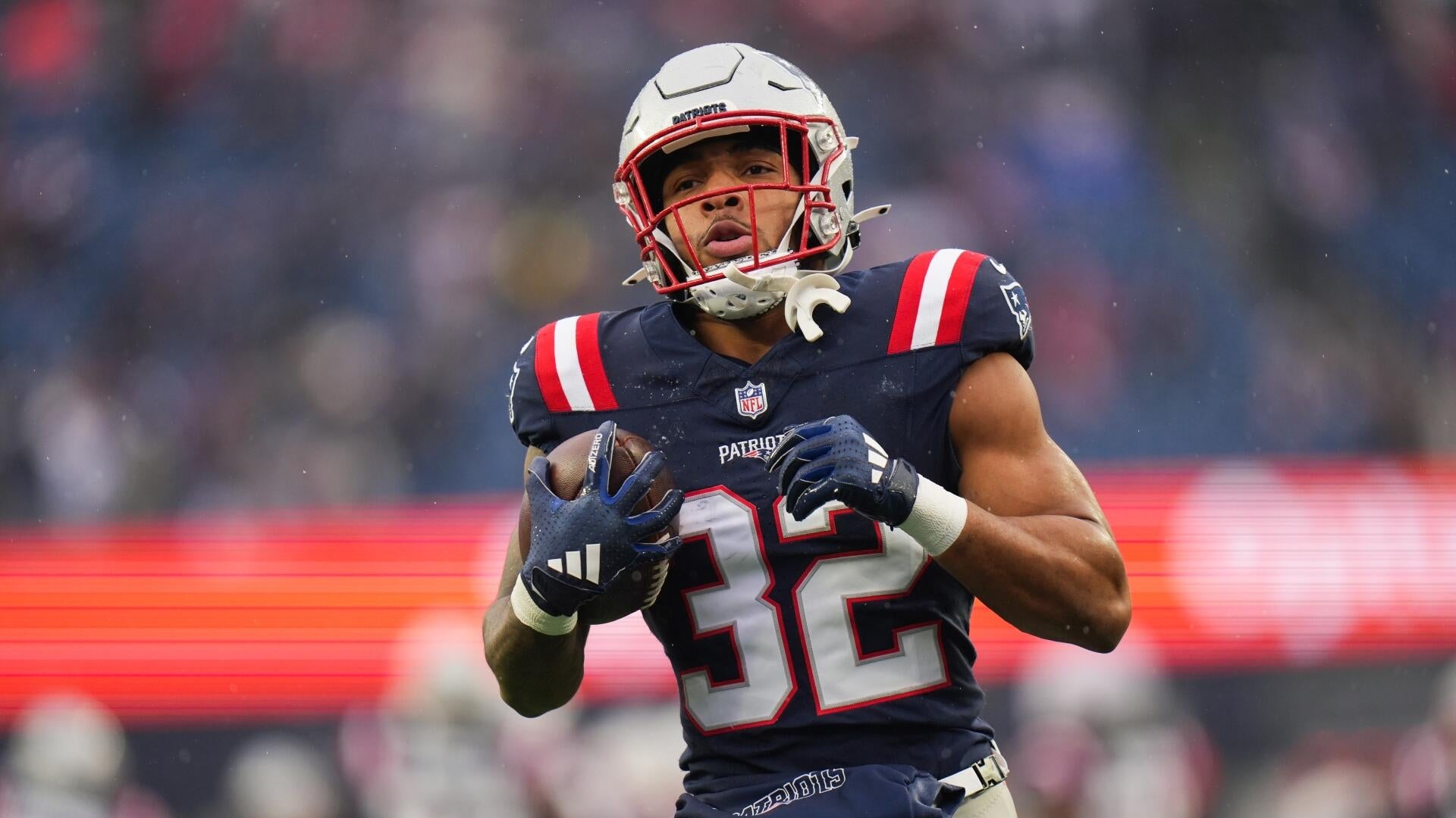 TreVeyon Henderson Out for Multiple Weeks with High-Ankle Sprain Injury