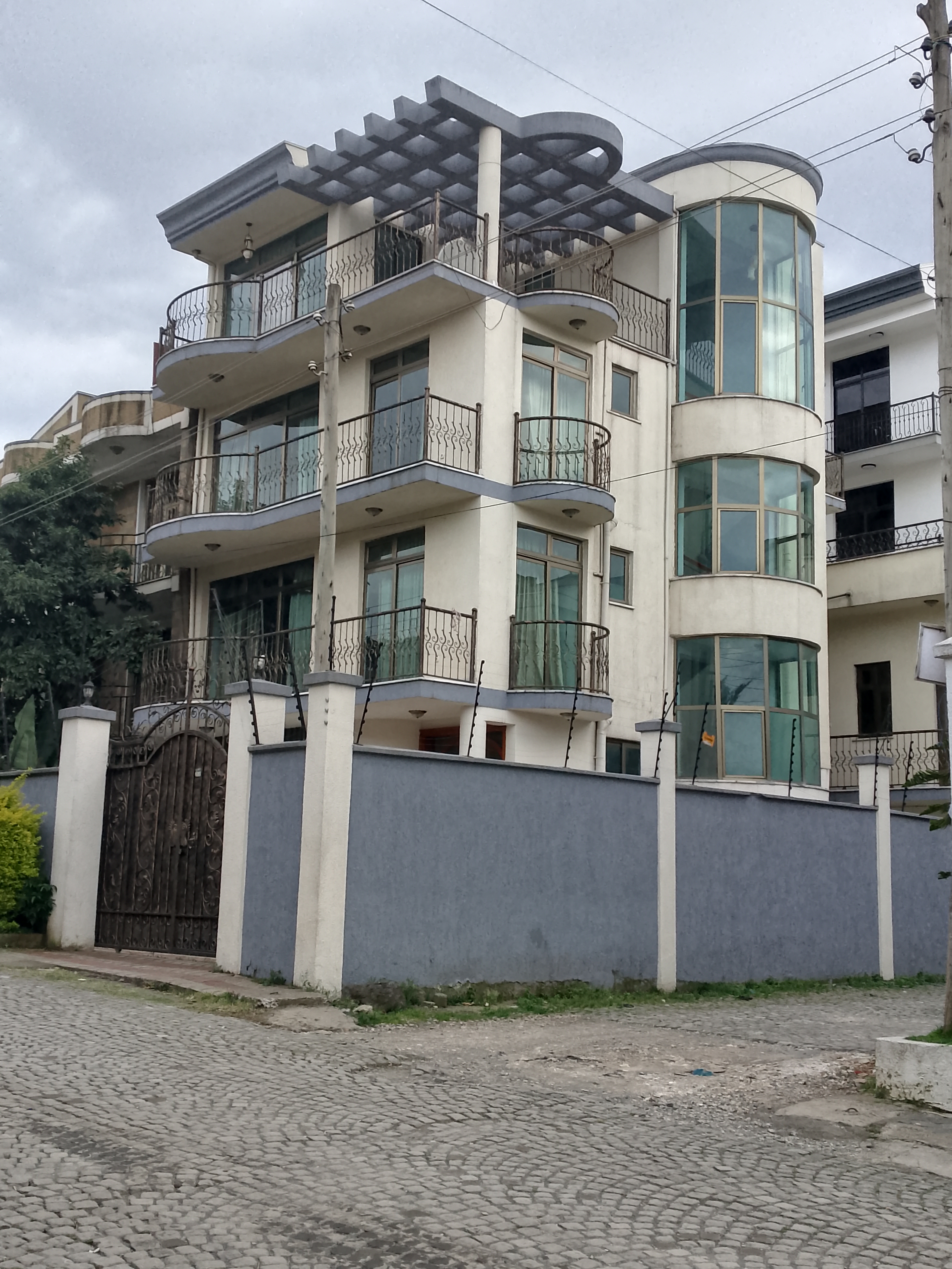 Selected property view