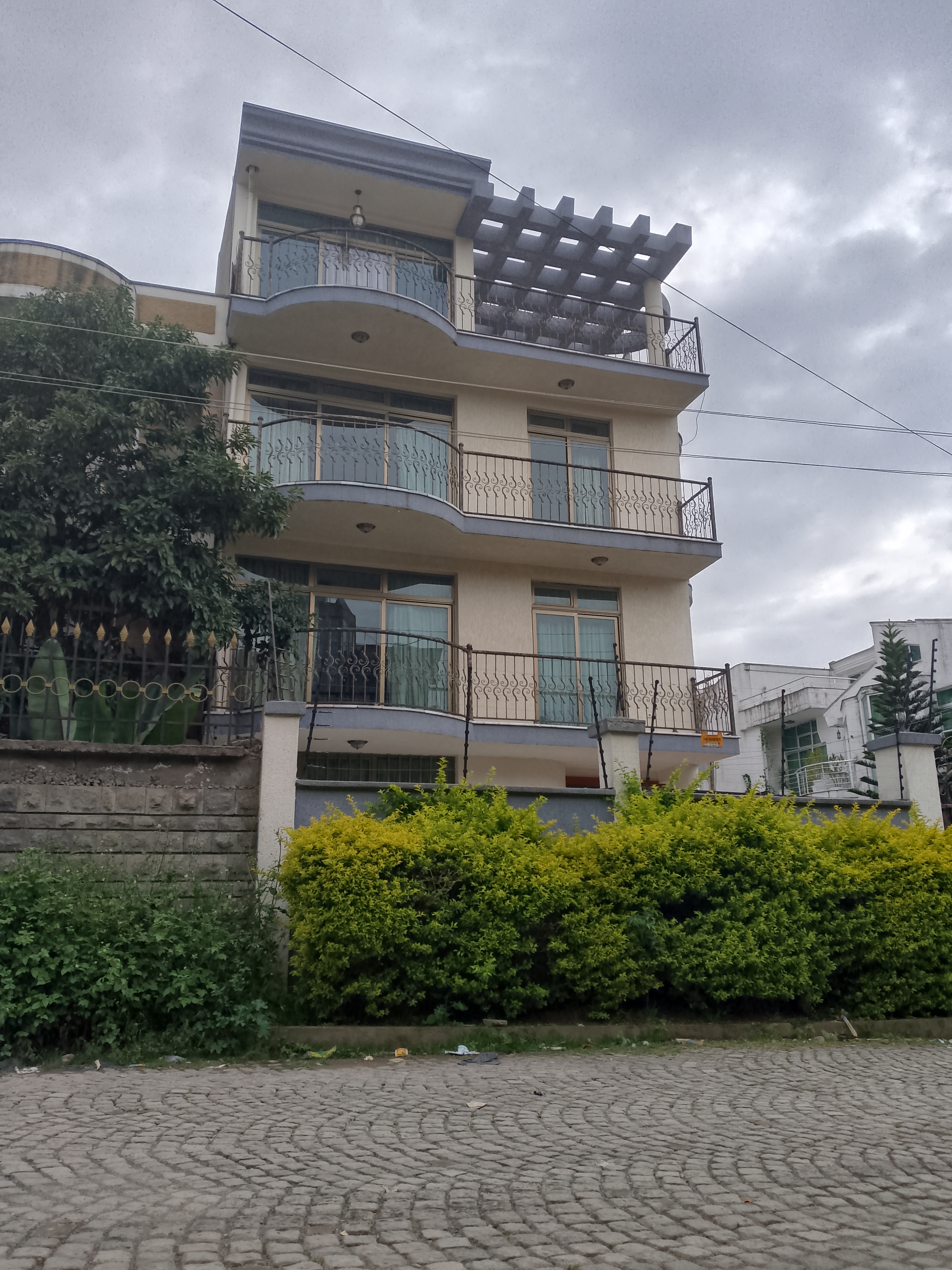 Property thumbnail 4