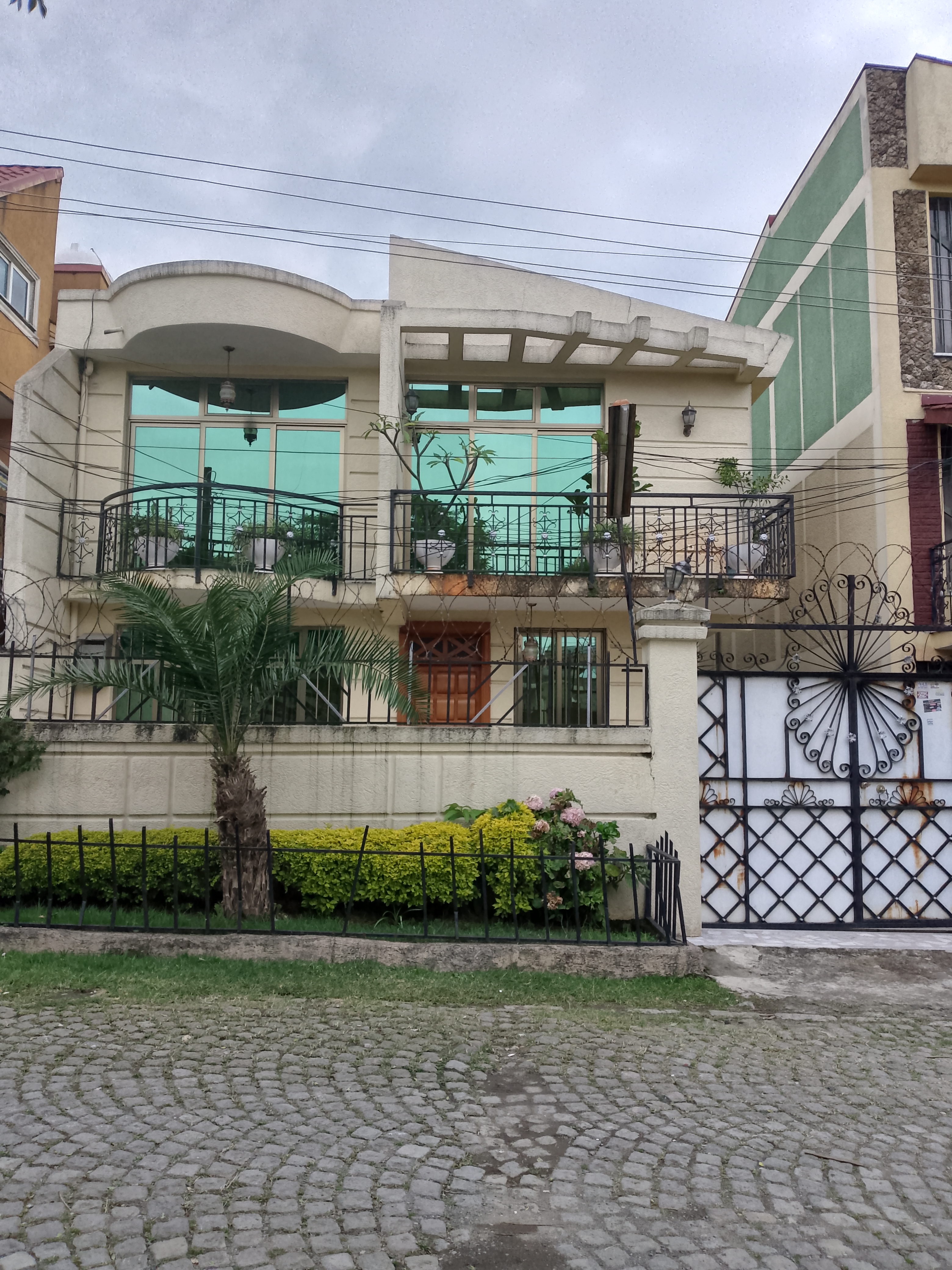 Property thumbnail 2