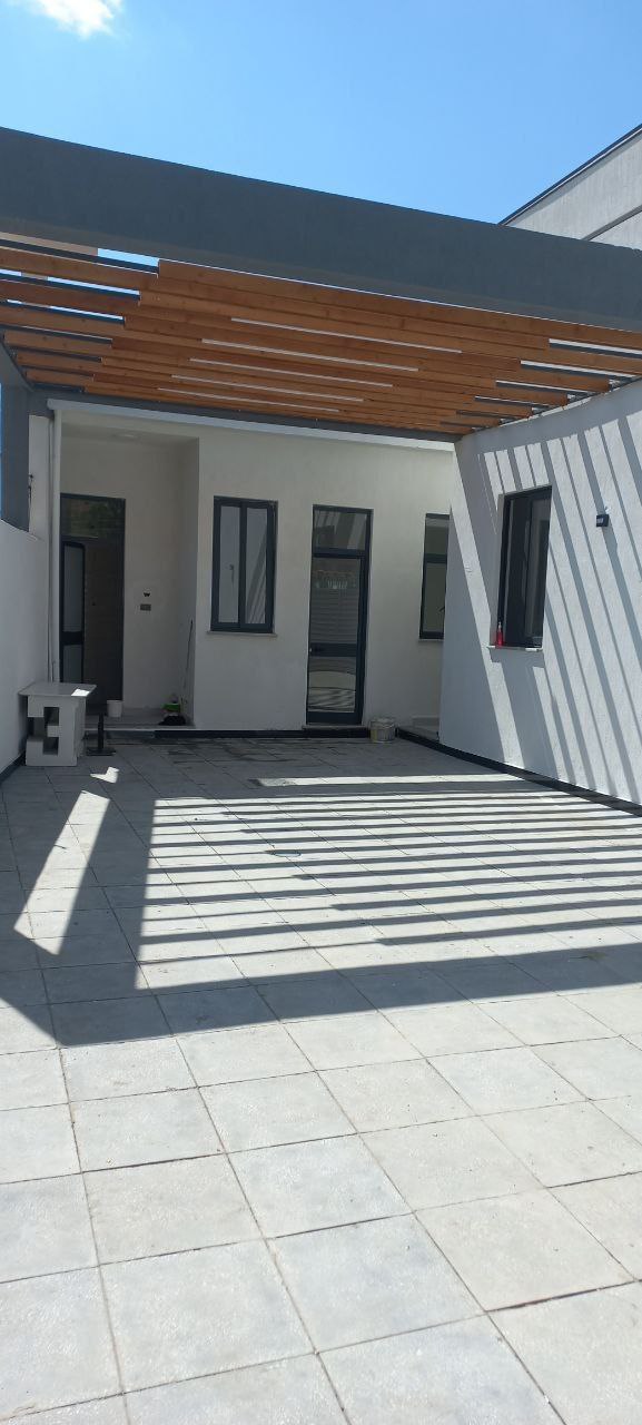 Property thumbnail 3