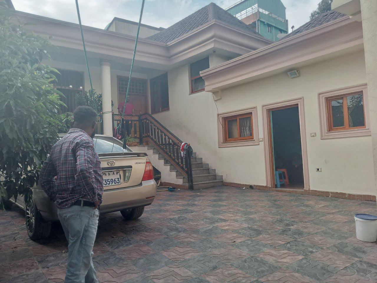 Property thumbnail 2
