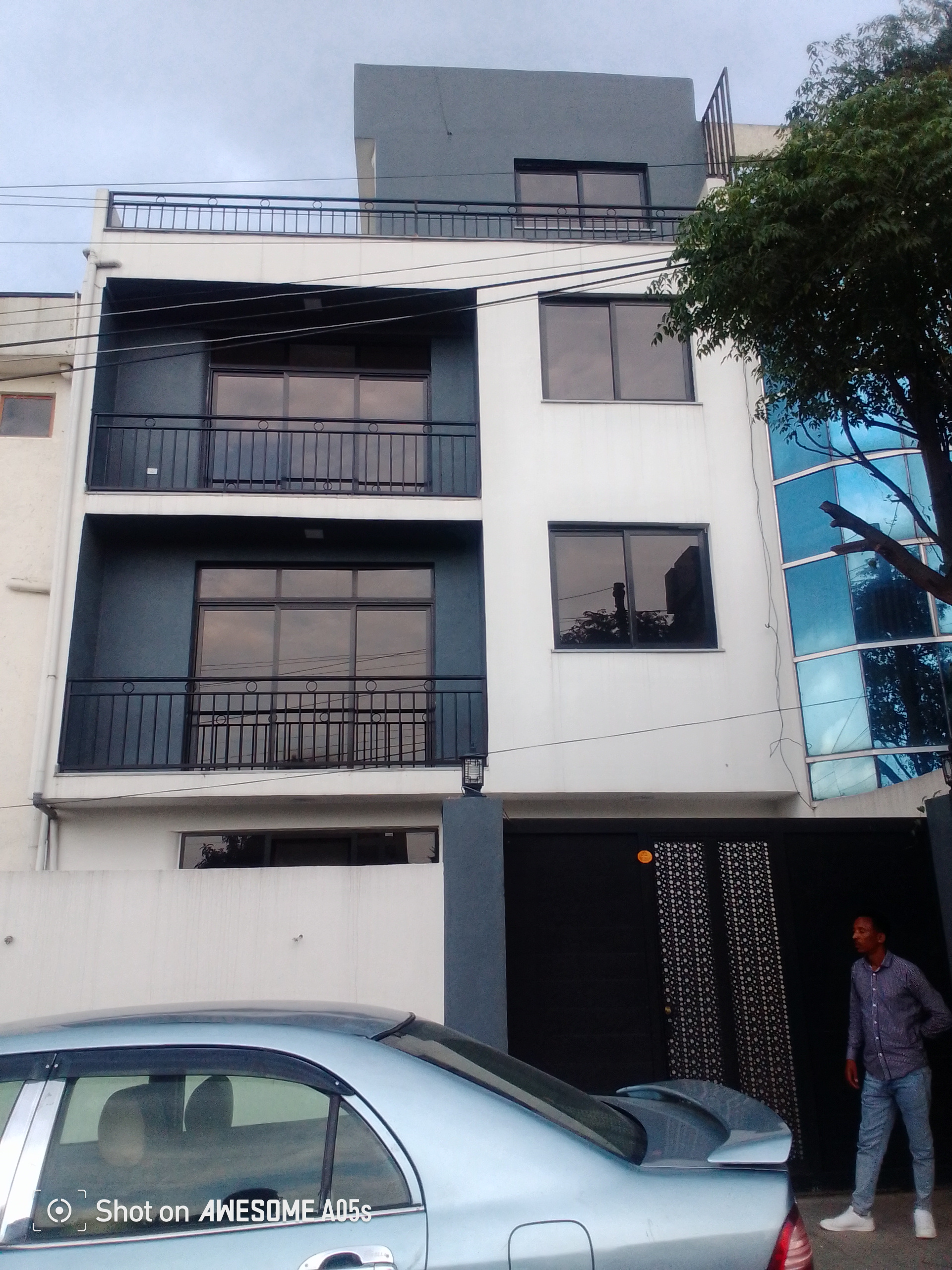 Property thumbnail 2