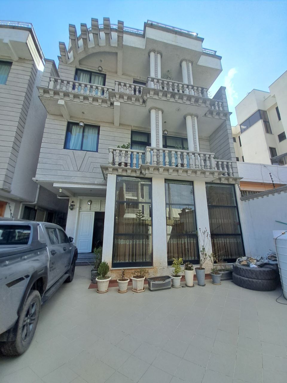 Selected property view