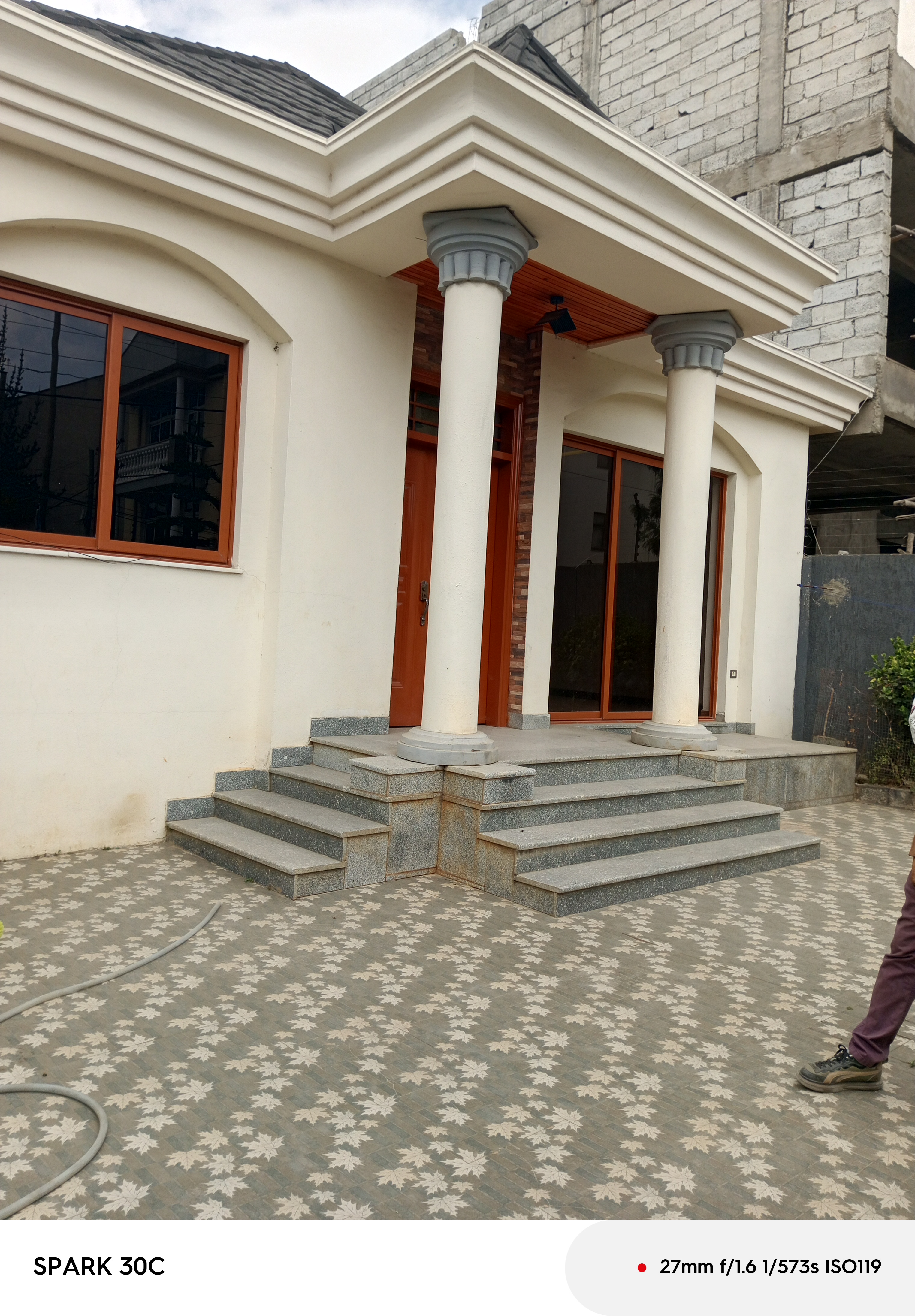 Property thumbnail 2