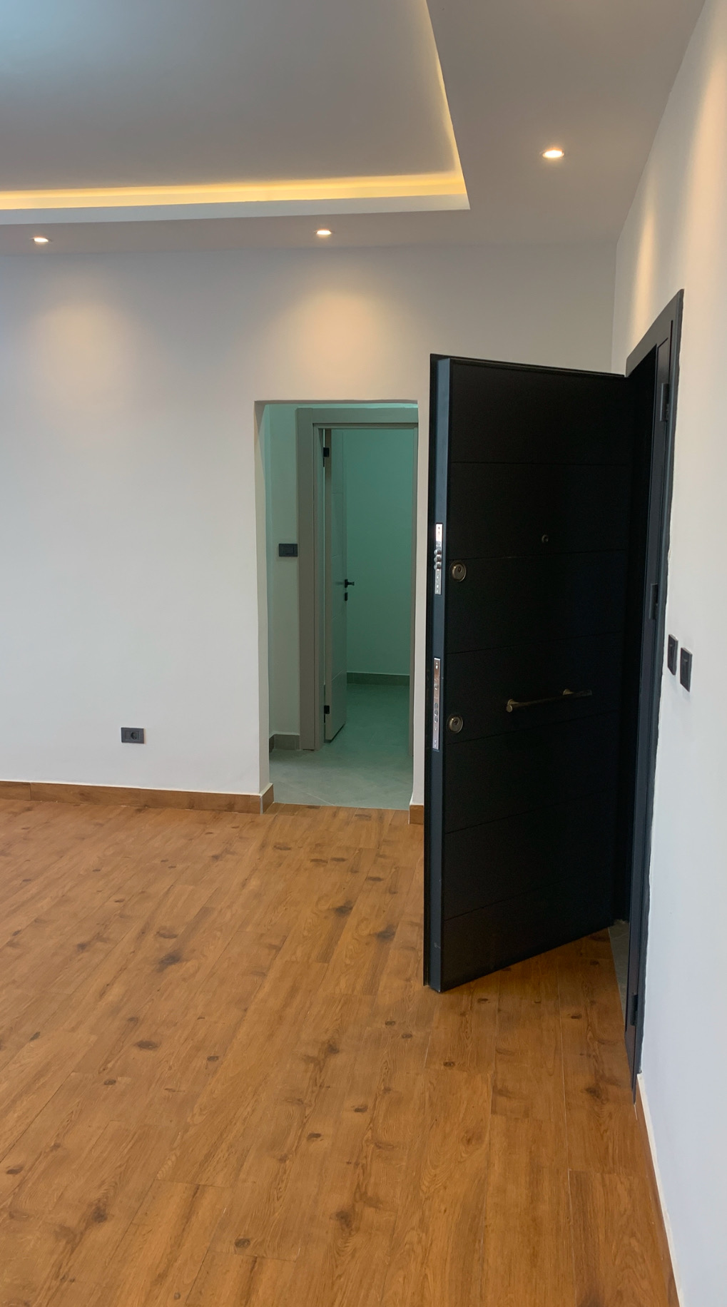 Property thumbnail 2