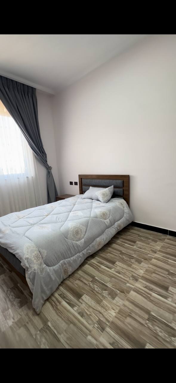 Property thumbnail 6