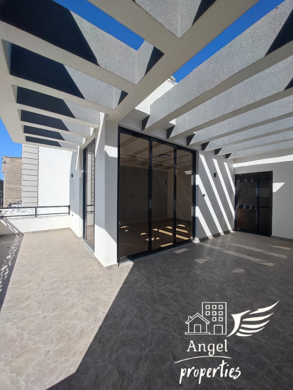 Property thumbnail 10
