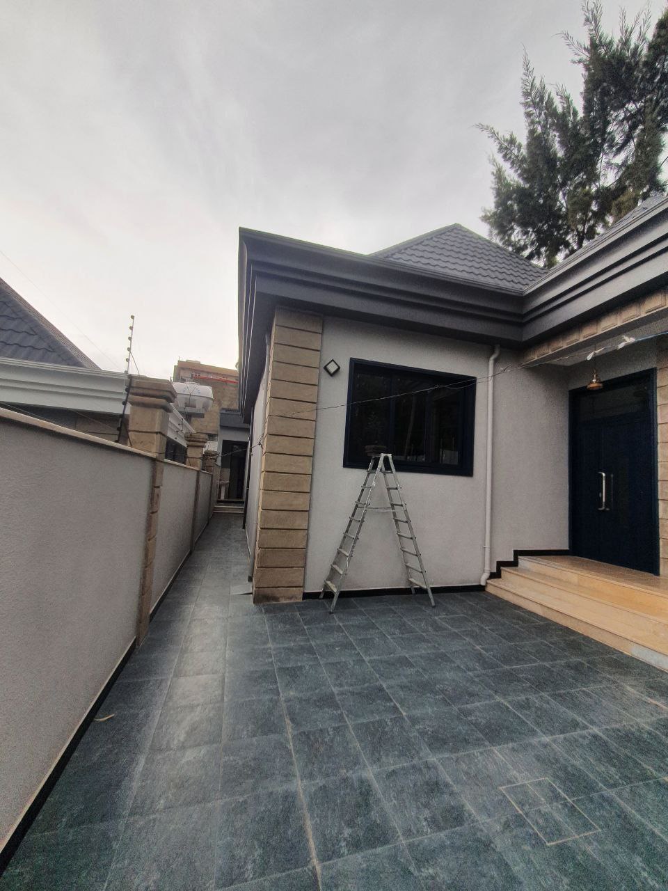 Property thumbnail 9