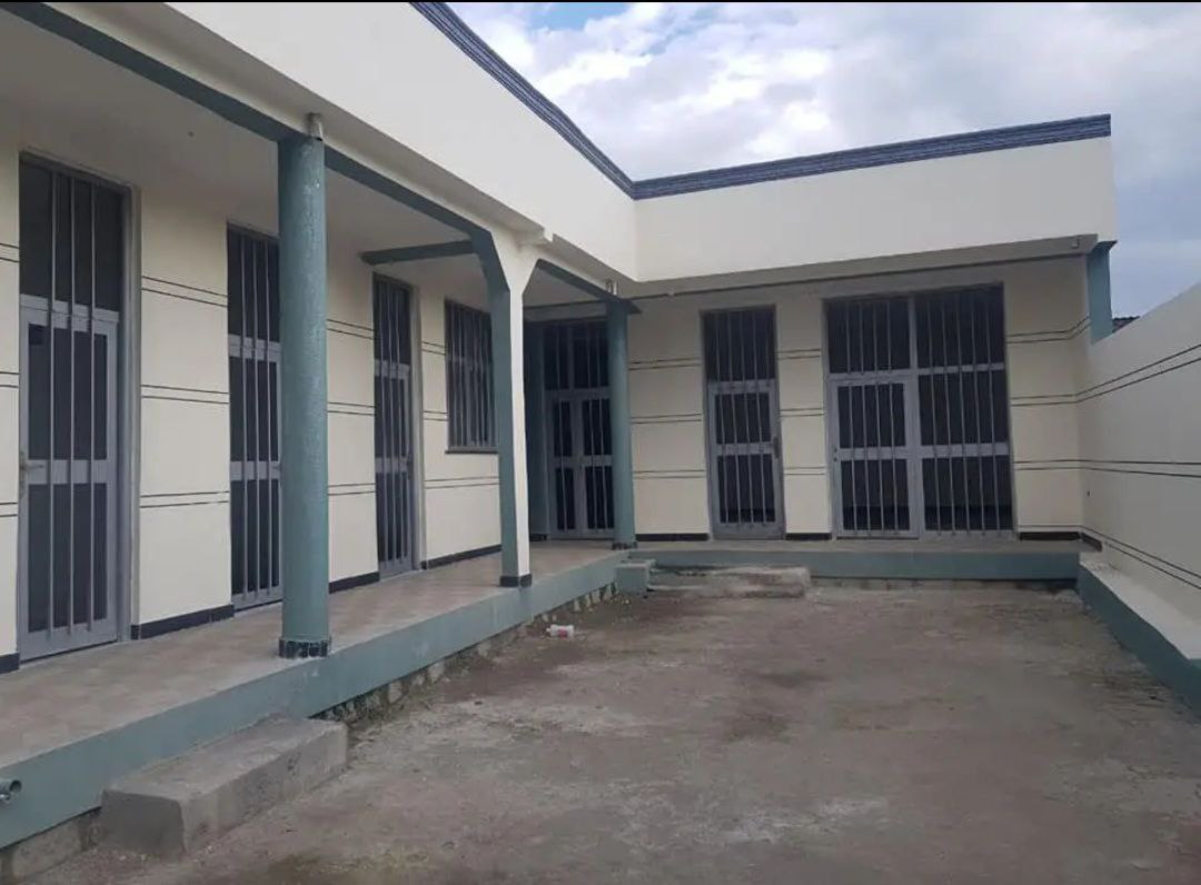 Property thumbnail 2