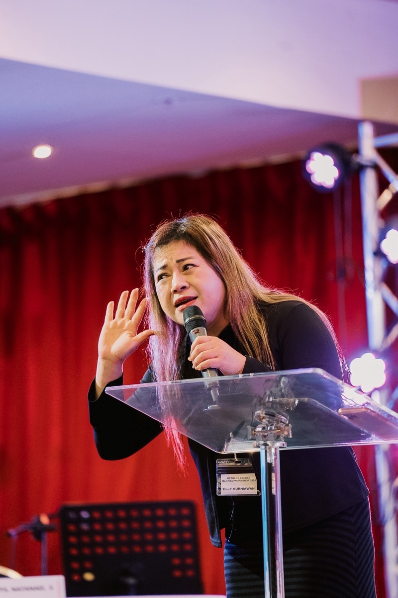 Ps. Elly Kurniawan