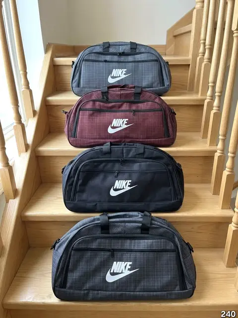 Travel bag · Hr2Rb9CprfU0Oem8