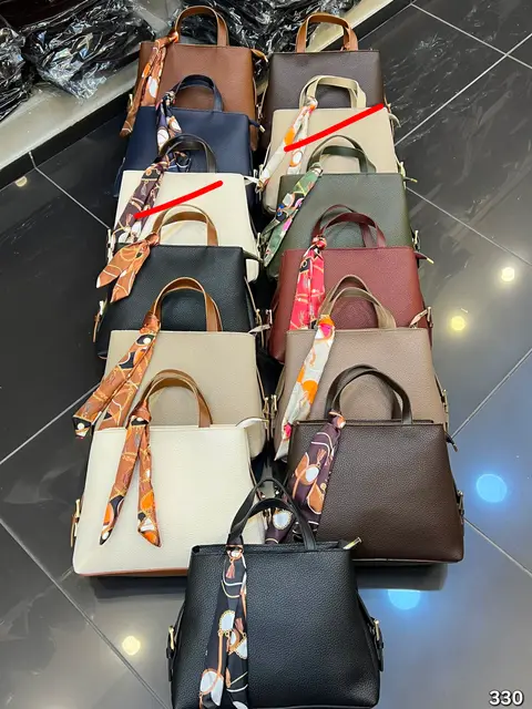 Shoulder bag · qVbR-7MI0FYGHQ_C