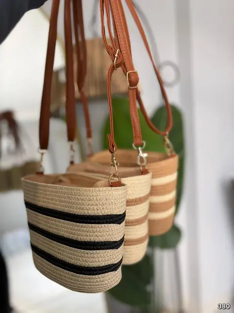 Sac en paille · Y9i5ts7z-9zFqGq6