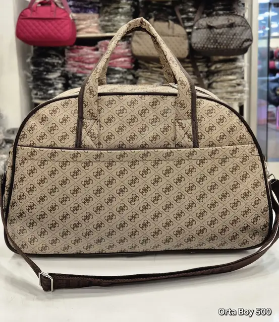 Travel bag · KQvXAB7Rz6m-9JjD