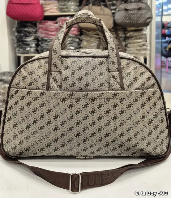 Travel bag · P0GlqTjZbX0gwDmI
