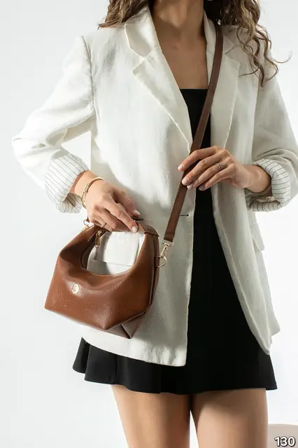 Crossbody bag · j-_MAjbqSkV7p6-D