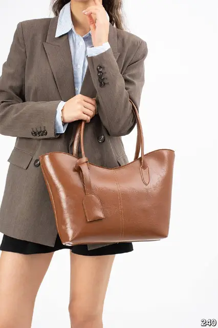 Shoulder bag · poNSAeQ4gZYEhTUZ