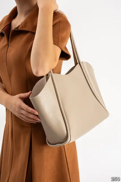 Shoulder bag · XyRPgKfIzBQiTnHA