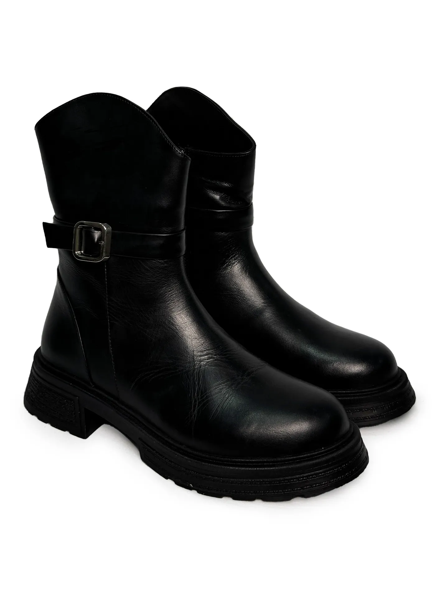 Crne kožne čizme sa šnalom 