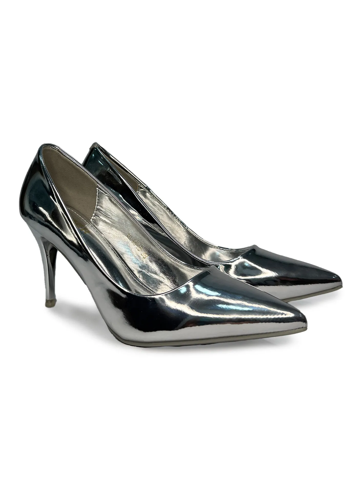 Srebrne lak salonke niža štikla 