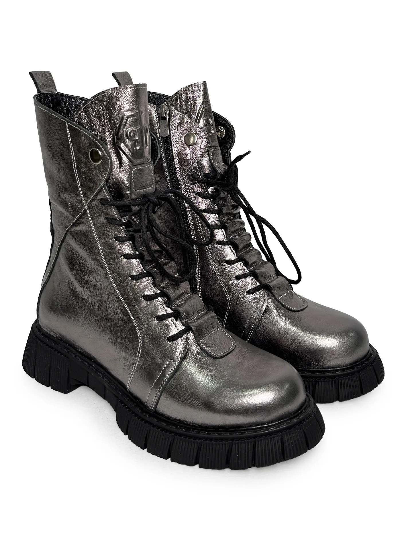 Srebrne kožne čizme