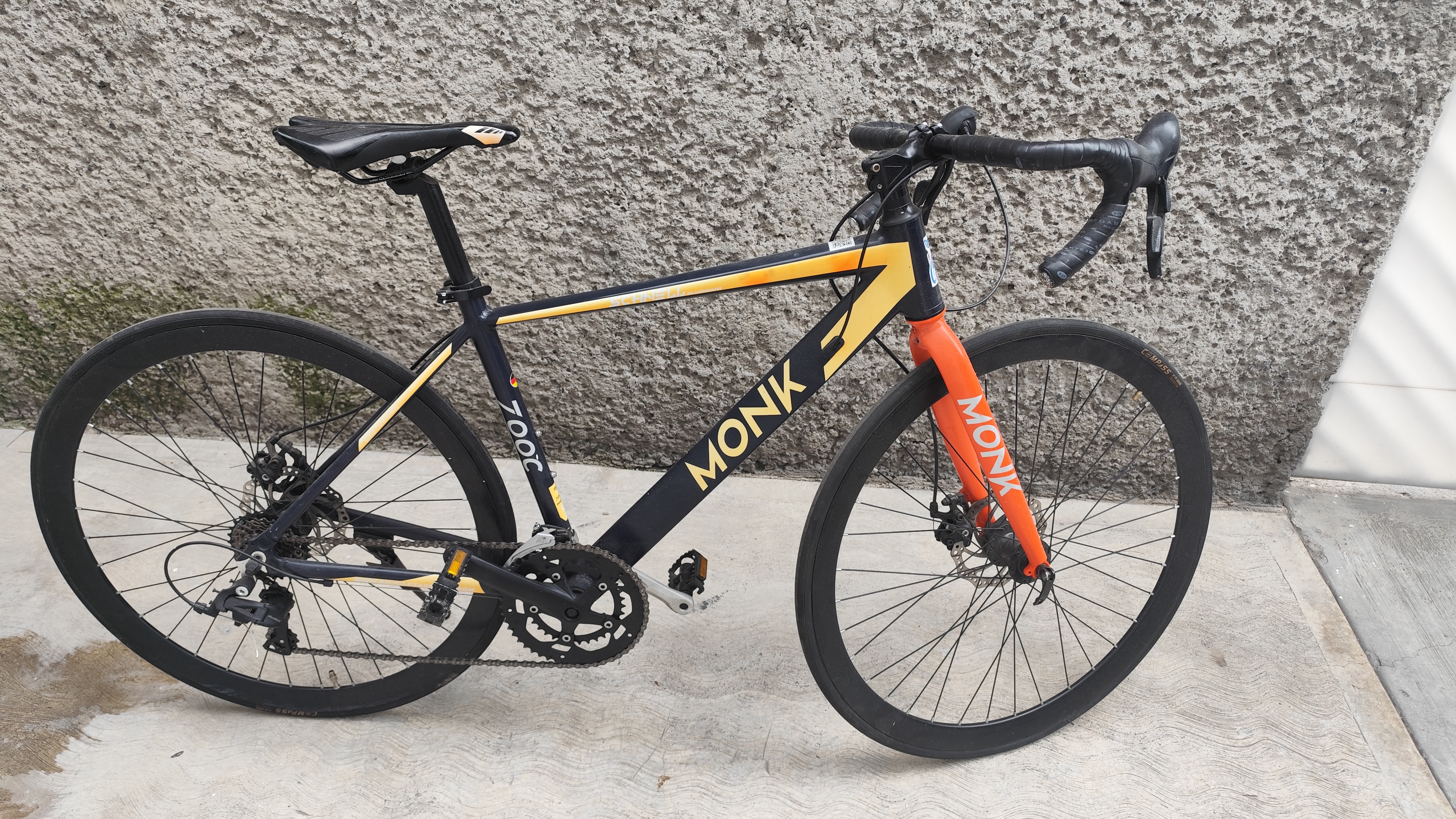 Otra Monk shnell 700c