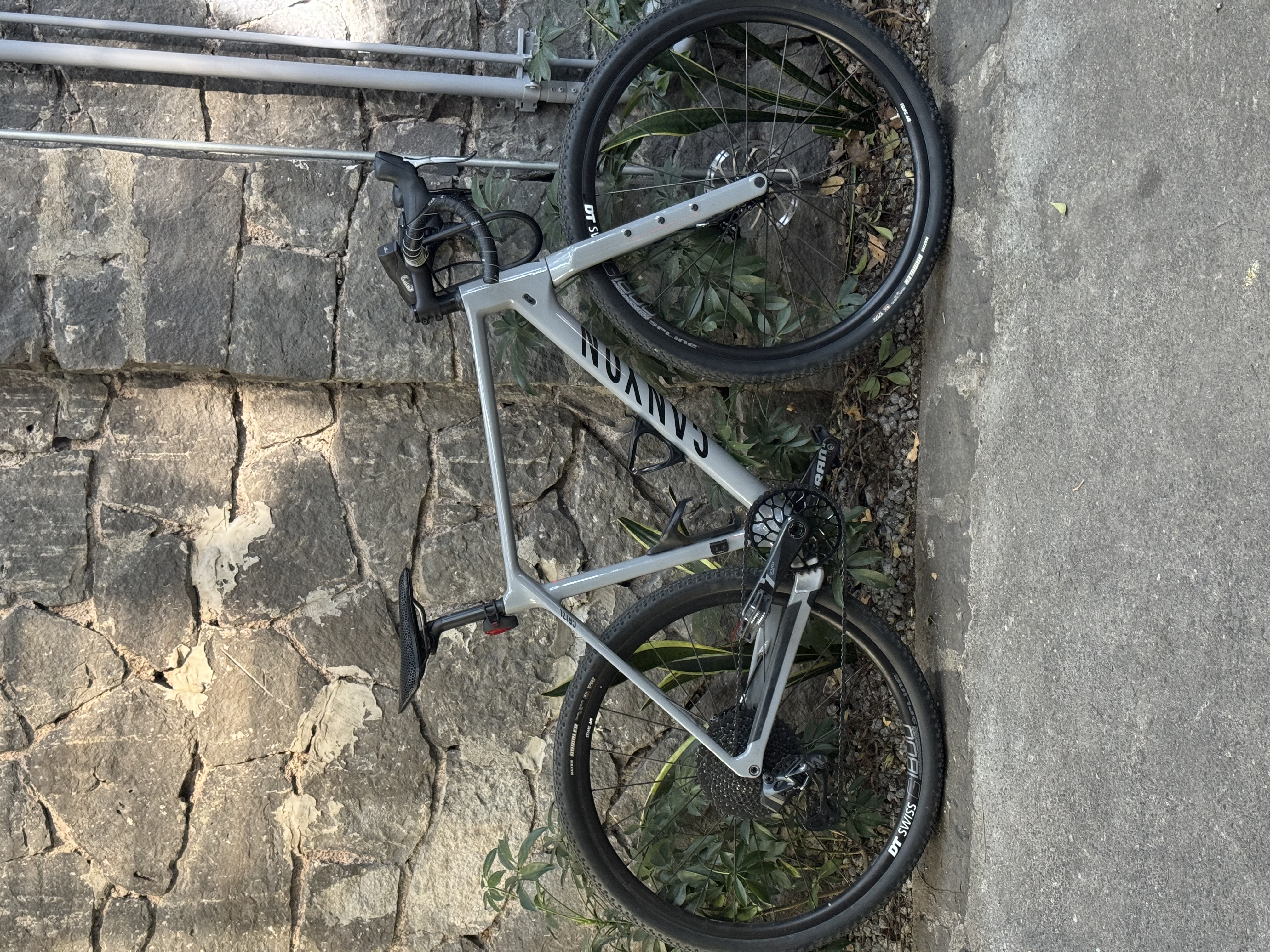 Canyon Grizl CF SL 6 AXS 