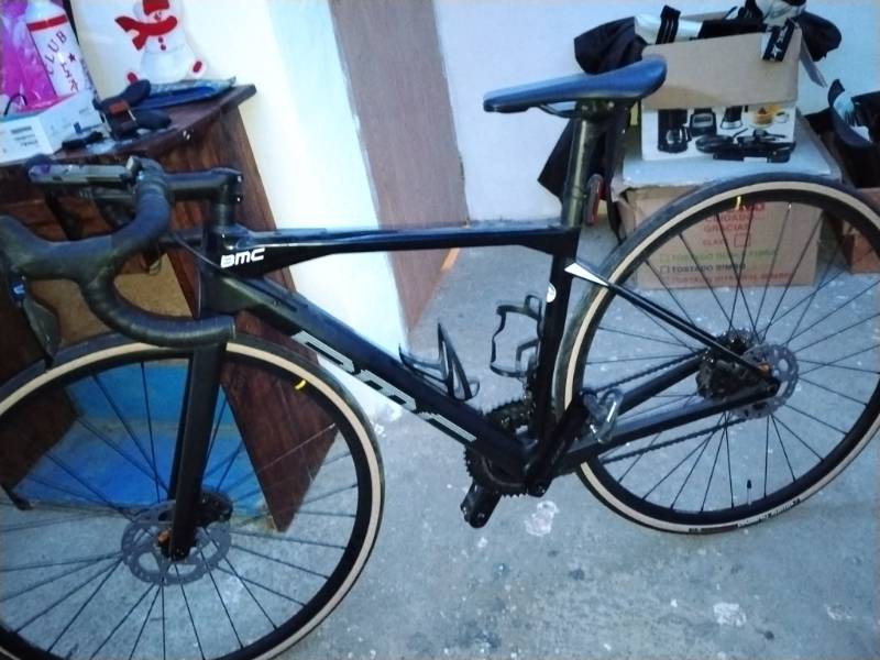 BMC (Bicycle Manufacturing Company) Roadmachine