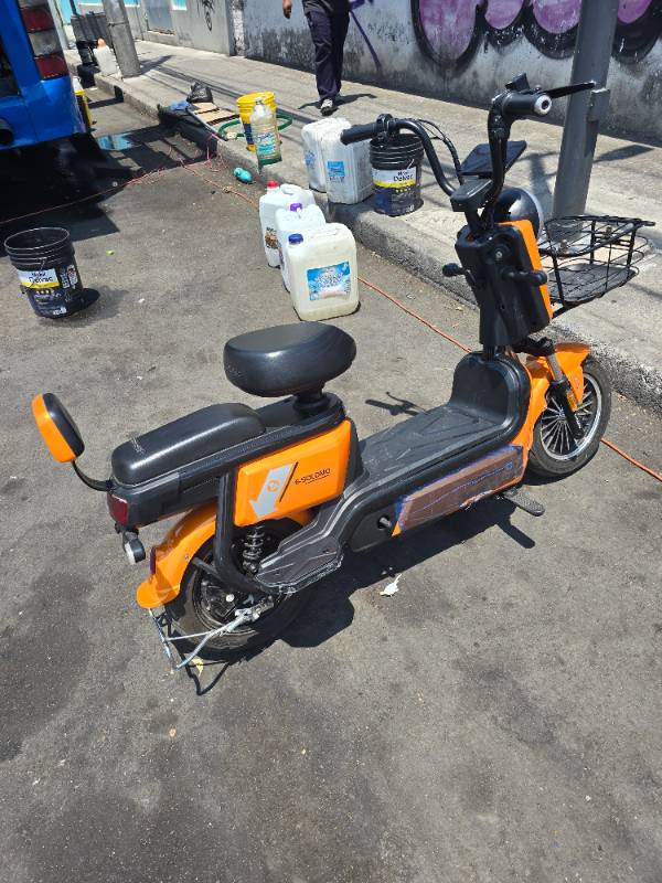E-Solomo Electric Scooter