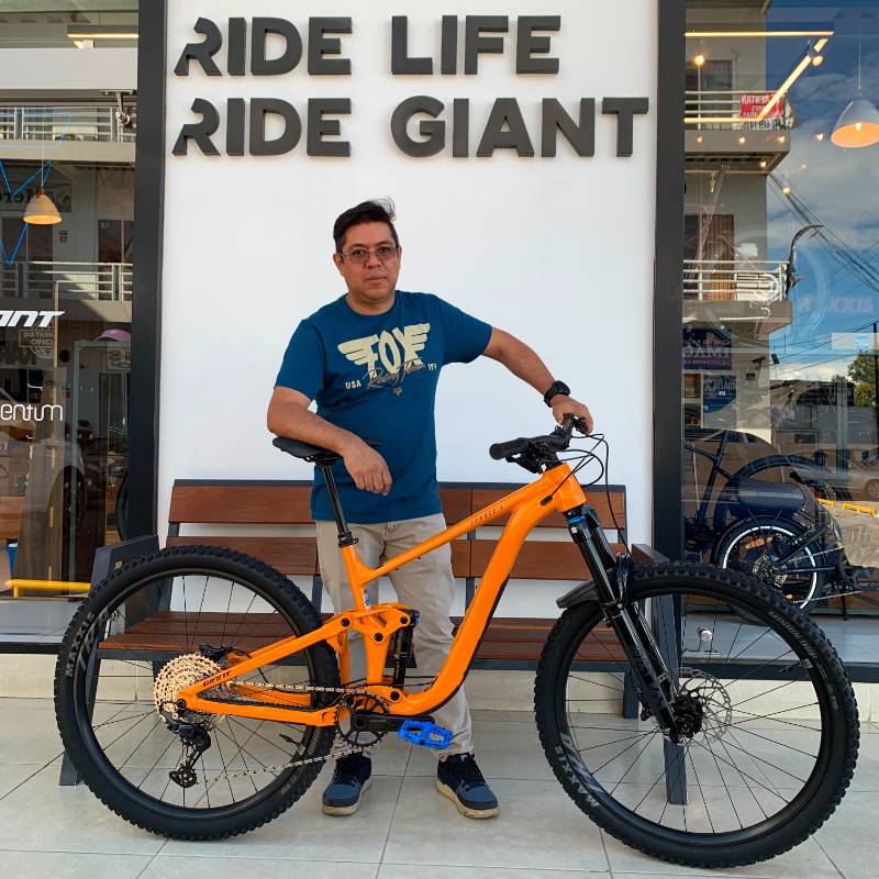 Giant Trance X 2