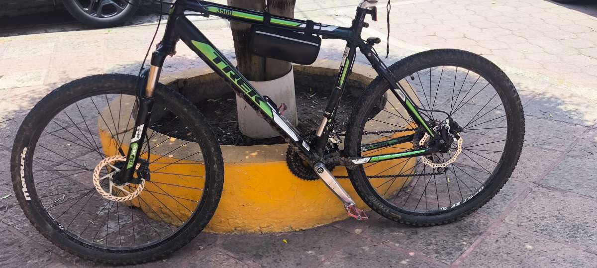 Trek Asphalt