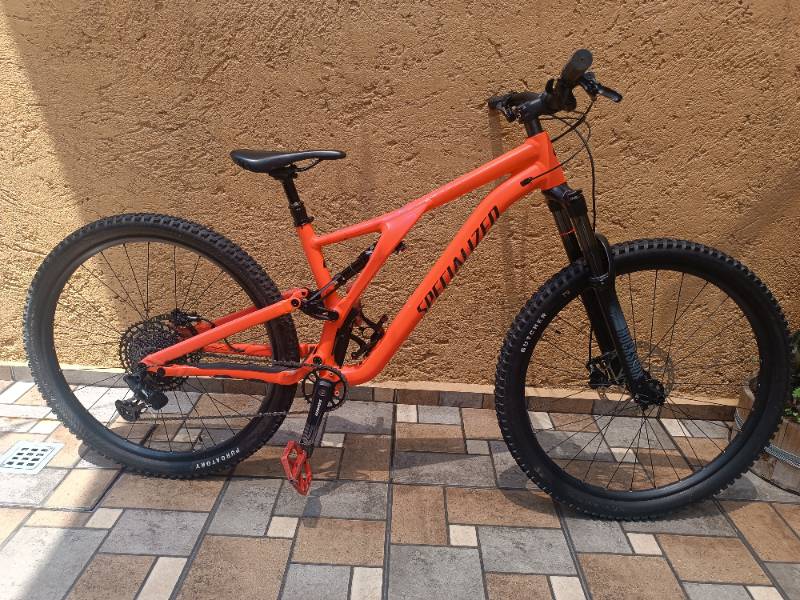 Specialized Stumpjumper alloy 