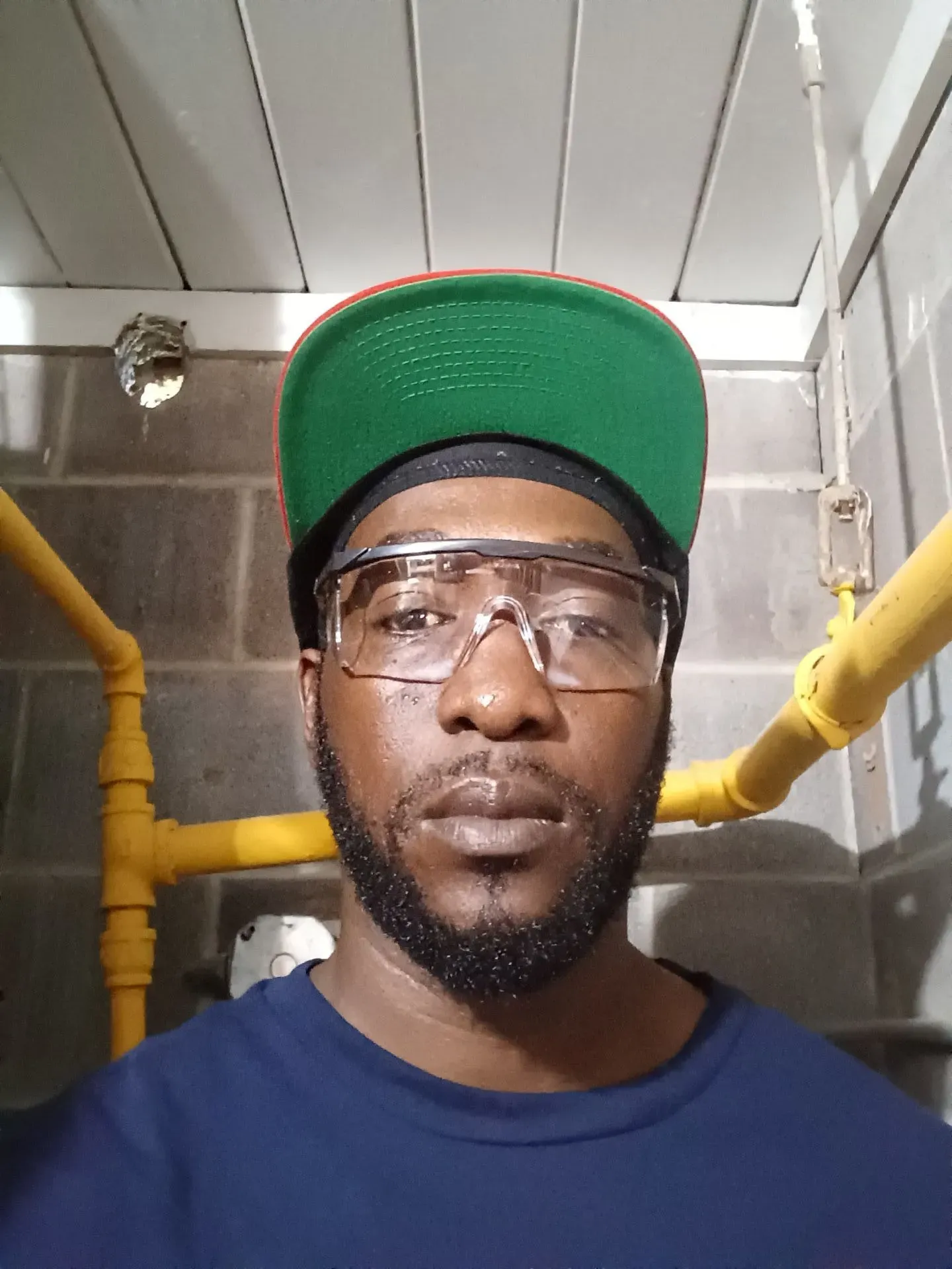Troubleshoot Electric AC and Construction  - electrical contractor in Pickering