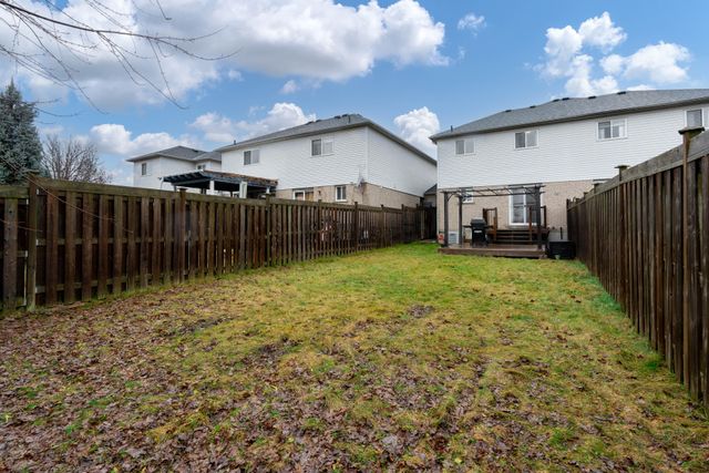 143 Sproule Dr-10