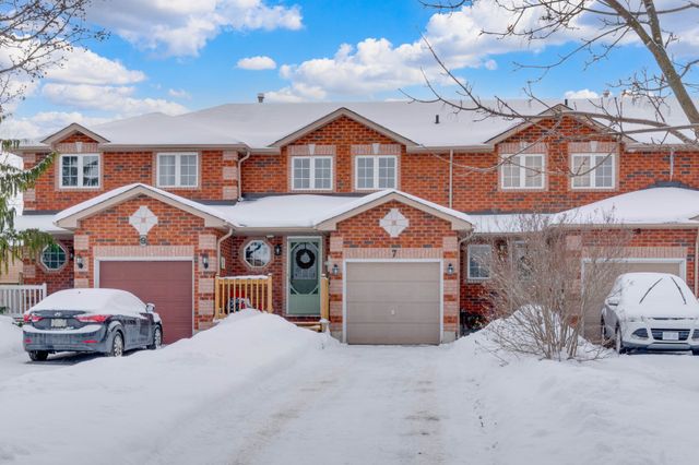 7 Coronation Pkwy-3