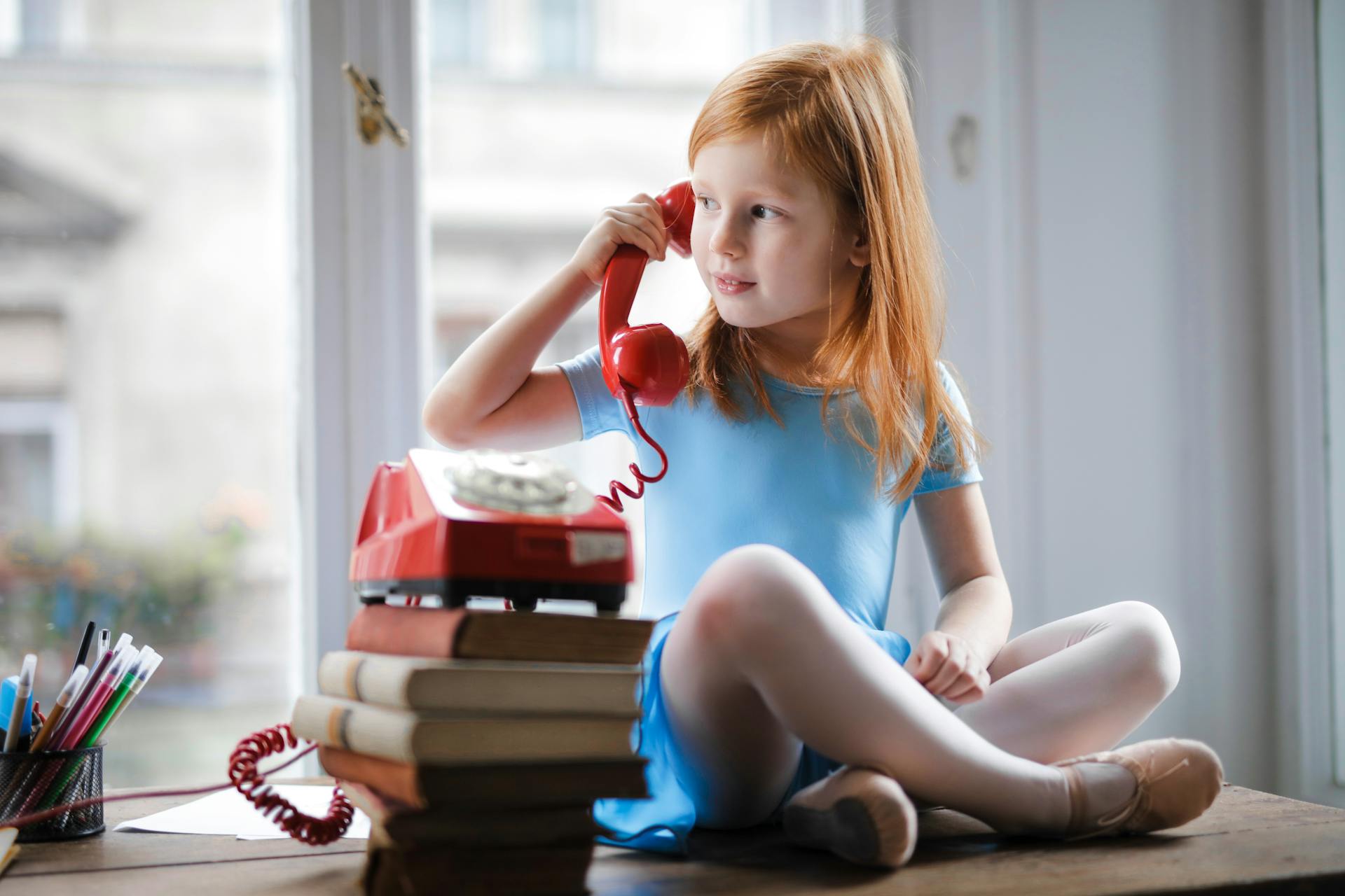 Child on the telephone