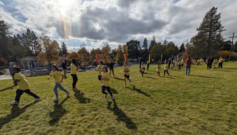teddy trek kids running