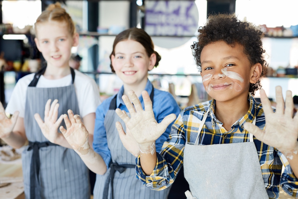 Kids doing art