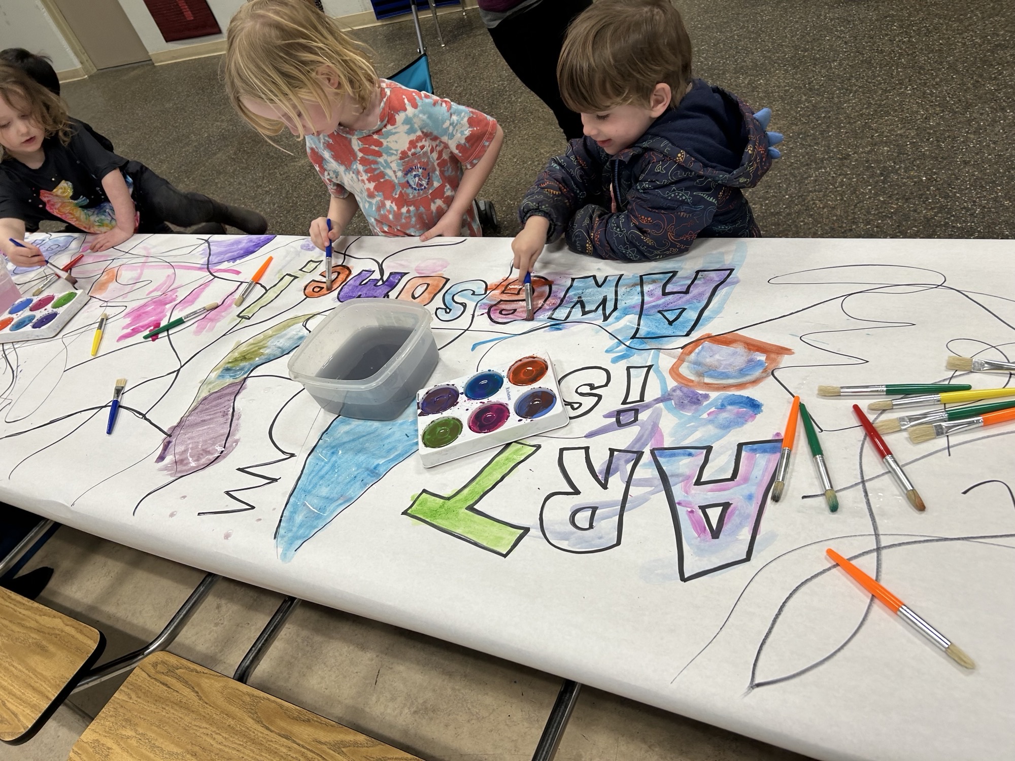 kids doing art