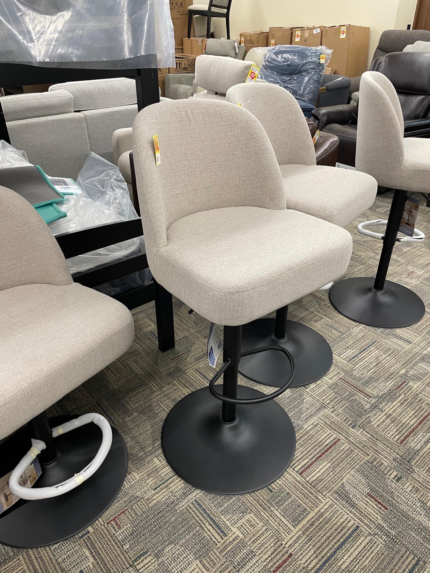 HIGHLAND GASLIFT BARSTOOL