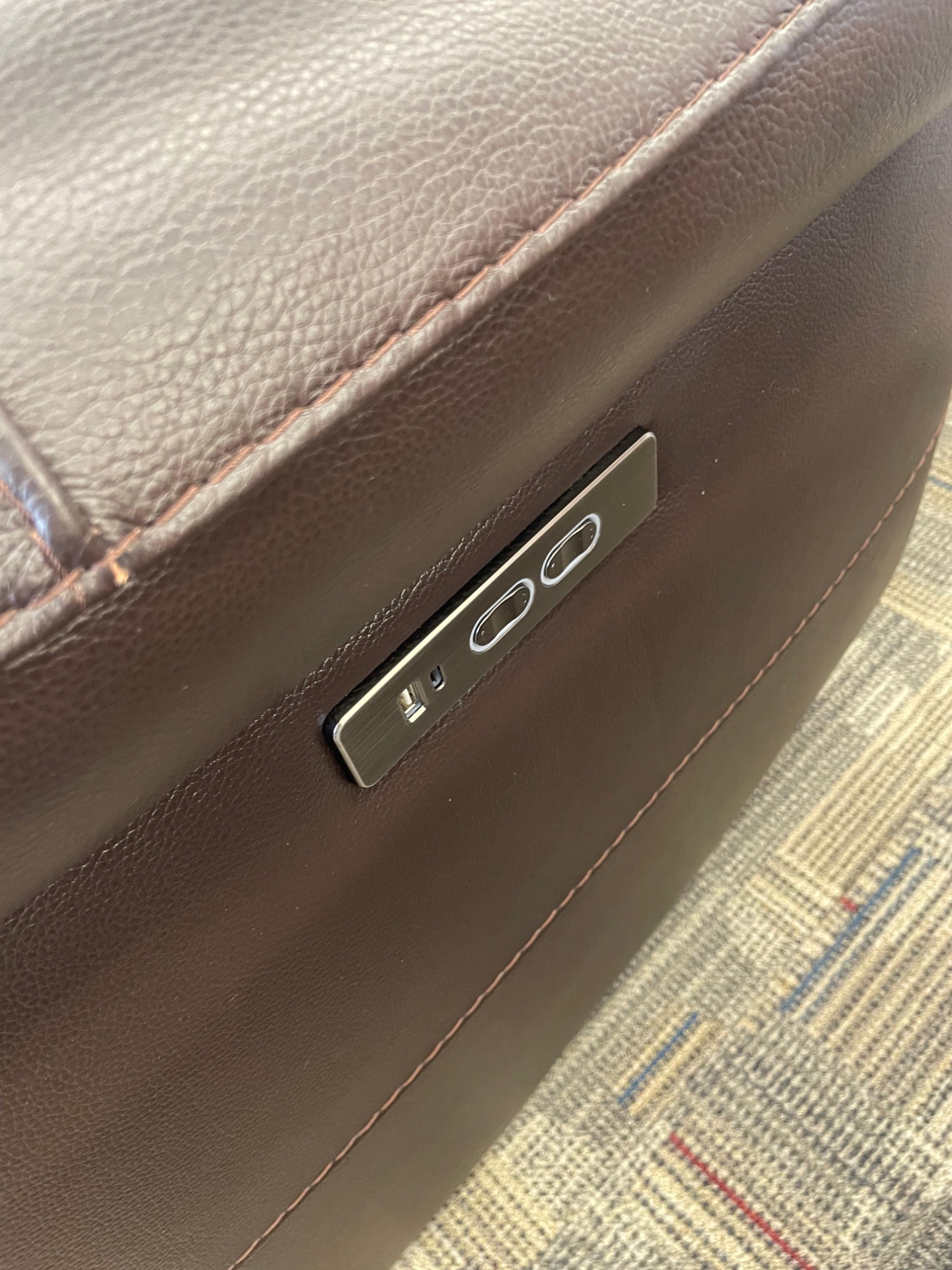 ALBA LEATHER POWER SOFA — photo 3