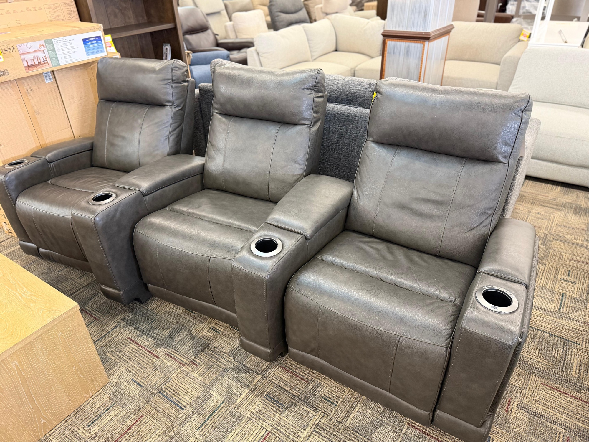 ISSAC HOME THEATER LTHR