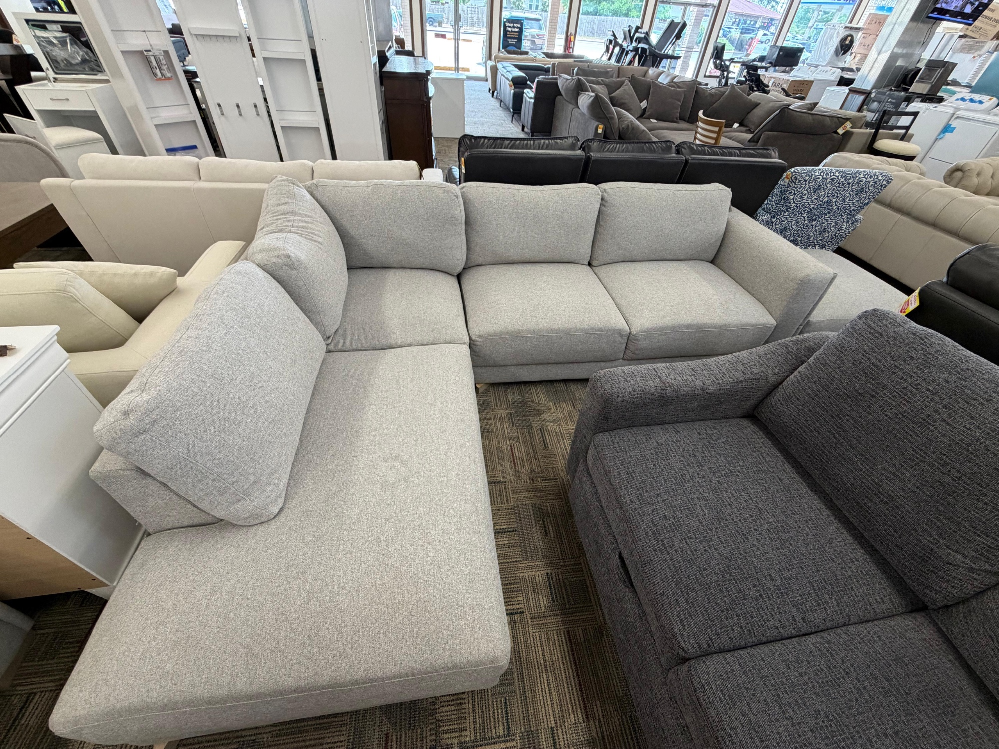 DRAYDEN FABRIC SECTIONAL