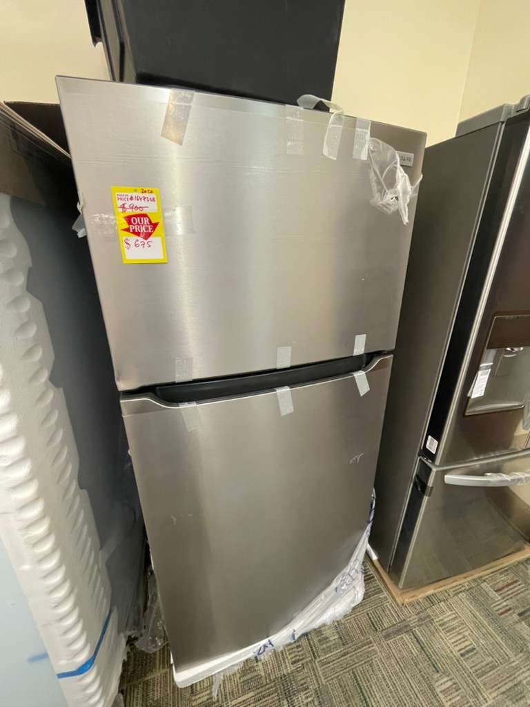 Frigidaire Garage-Ready 20-cu ft Top-Freezer Refrigerator (Fingerprint Resistant Stainless Steel)