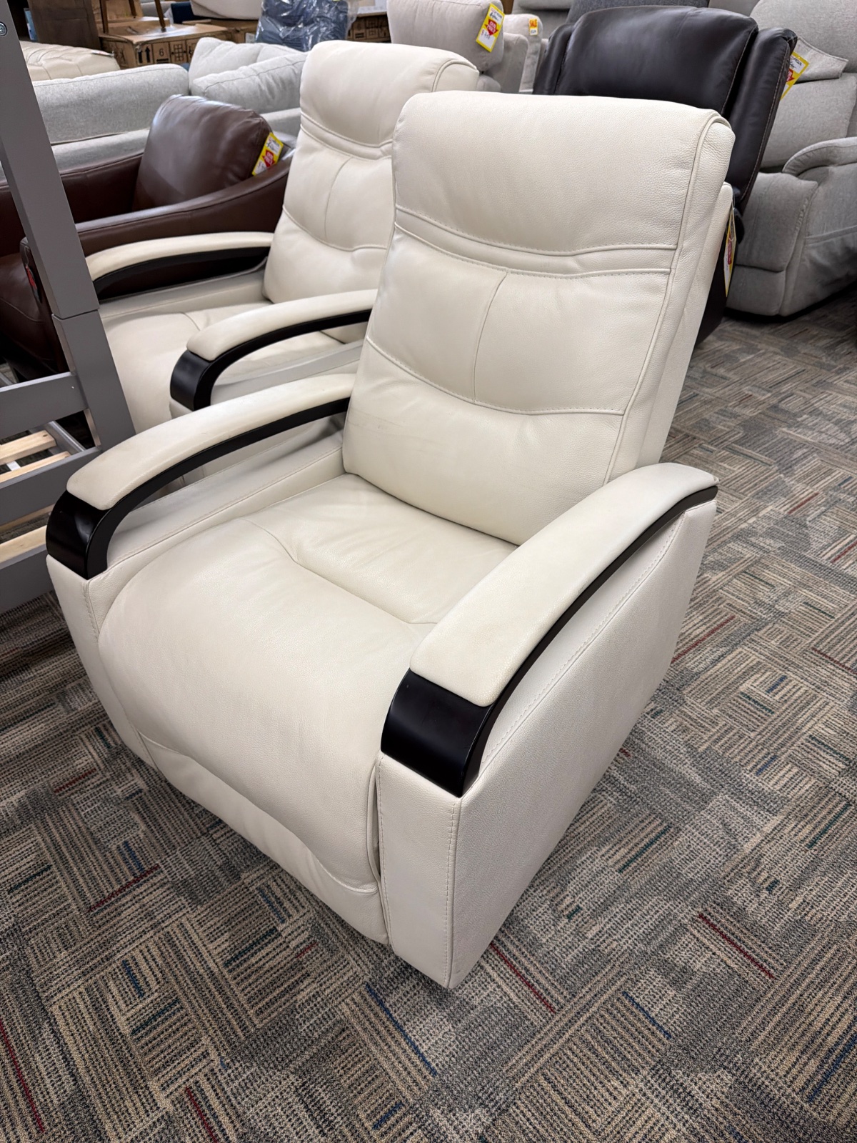 CANMORE RECLINER CREAM